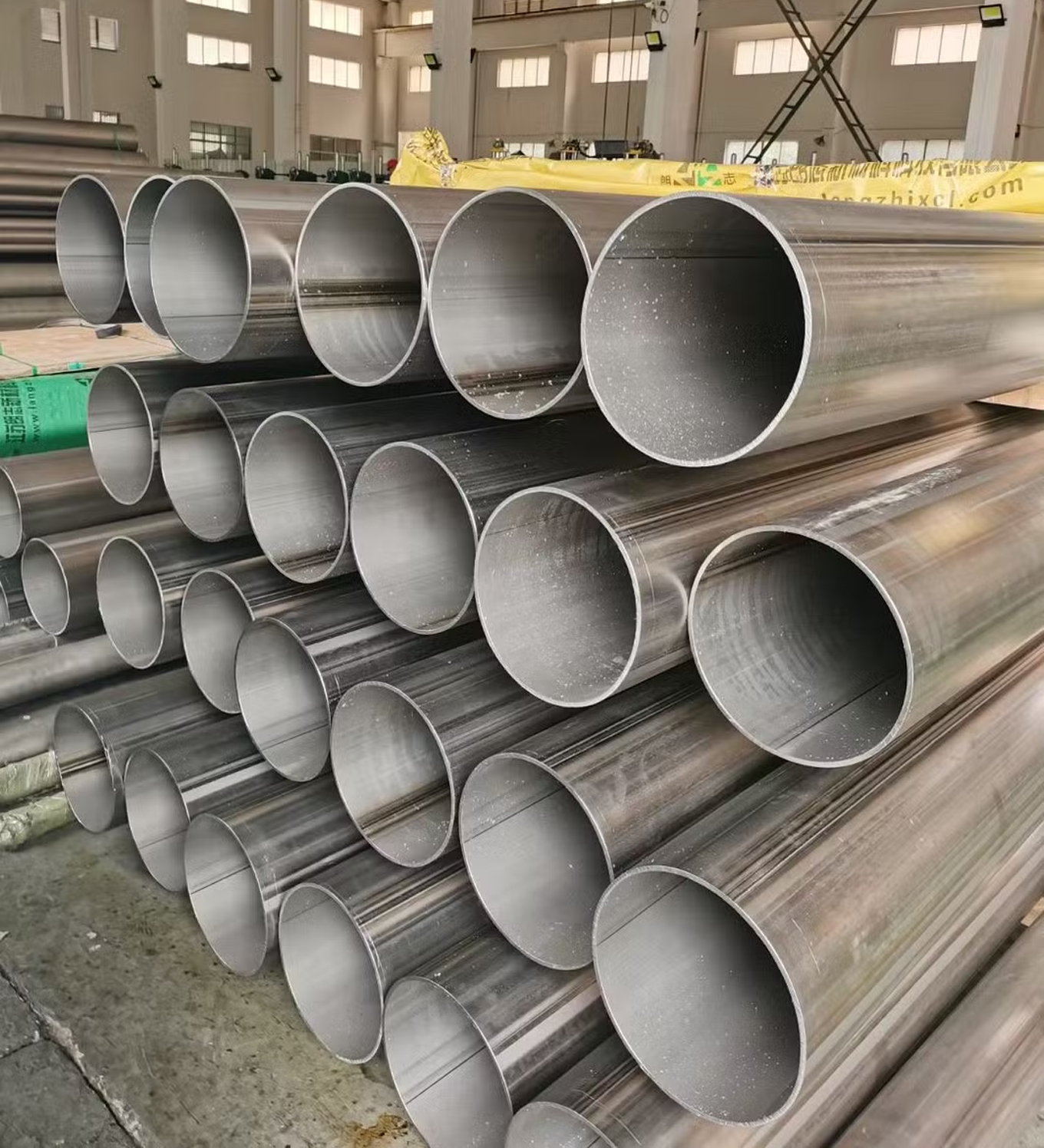 Welded Pipes & Tubes